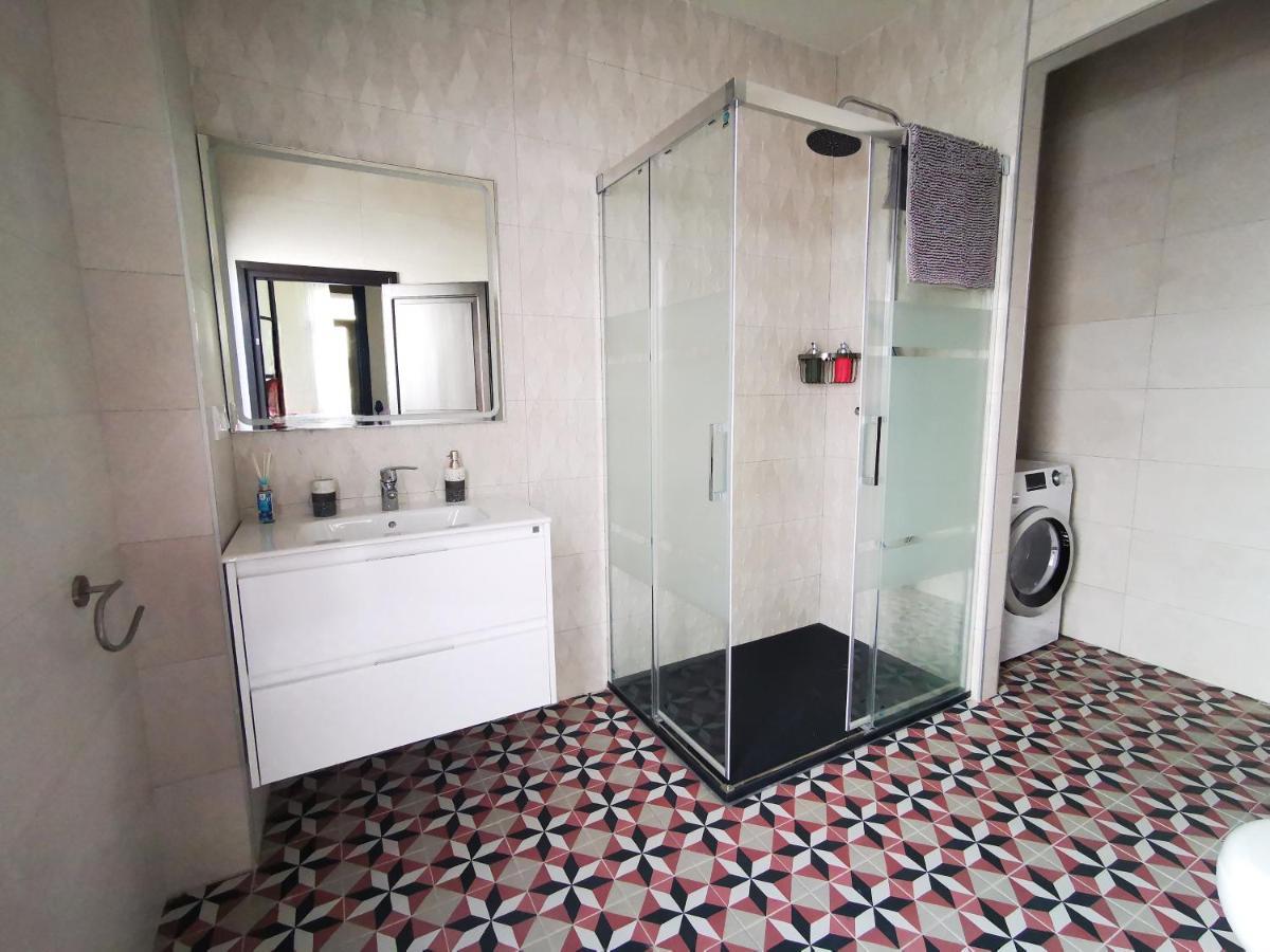 La Llar De La Kim, Bonita Casa A 150M Del Mar Y 40Km De Barcelona Villa Arenys de Mar Luaran gambar