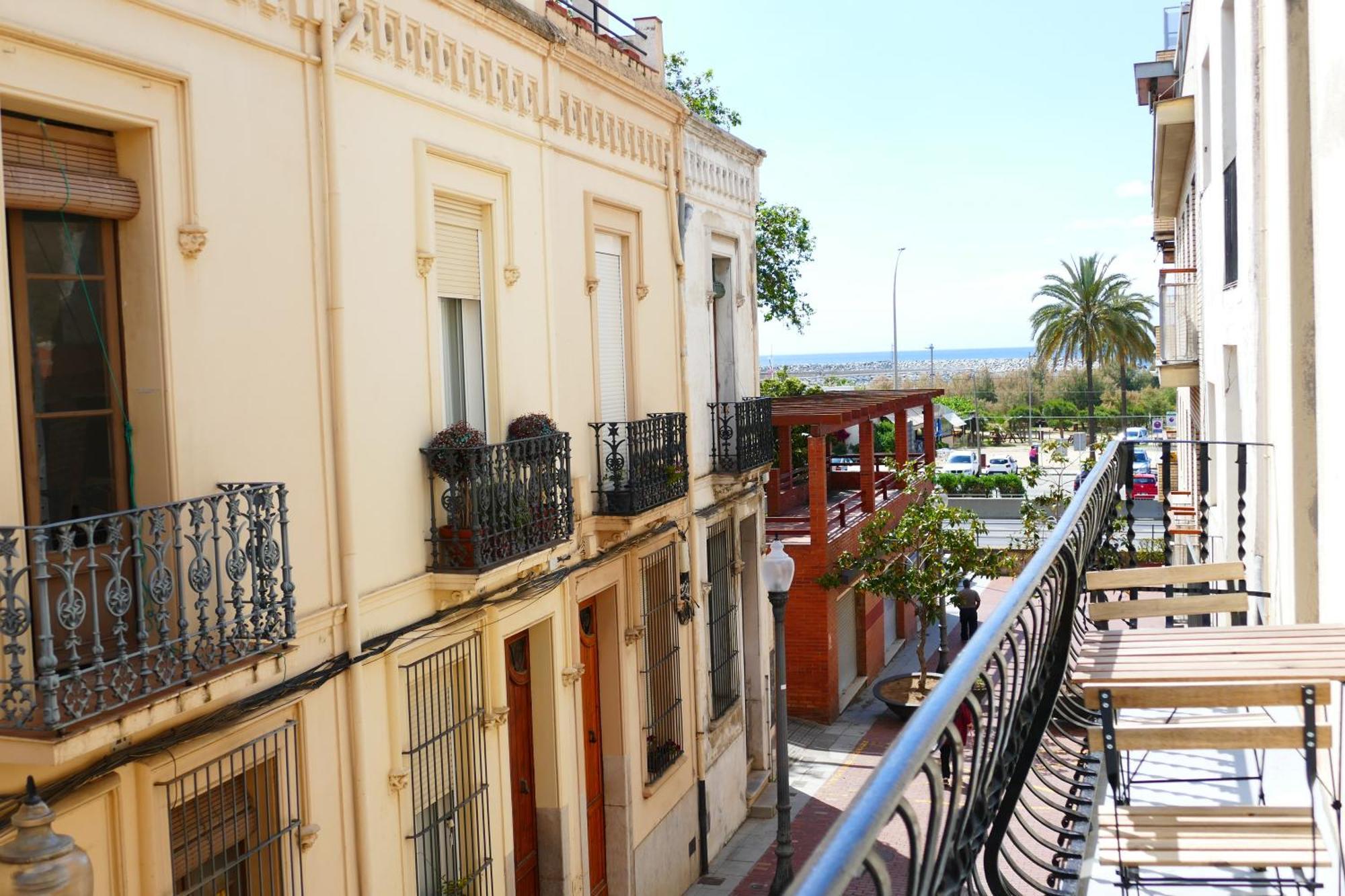 La Llar De La Kim, Bonita Casa A 150M Del Mar Y 40Km De Barcelona Villa Arenys de Mar Luaran gambar